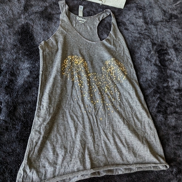Disney Tank - Picture 6 of 9